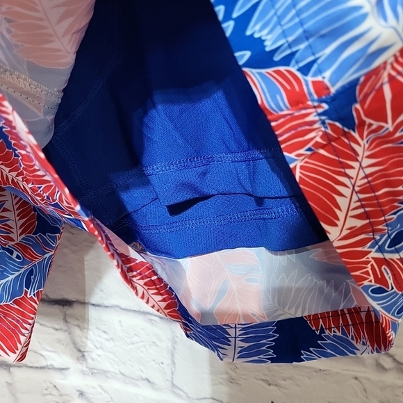 Men's Resort Swim Trunks X-Large Lined Red Blue Leaf Print Drawstring Quick Dry - Picture 6 of 7